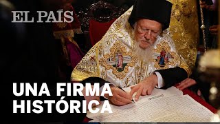 La Iglesia ortodoxa de Ucrania se independiza oficialmente de Rusia [upl. by Bren]