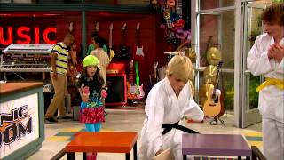 Disney Channel España  Cara a Cara Buena Suerte Charlie vs Austin y Ally [upl. by Henka]