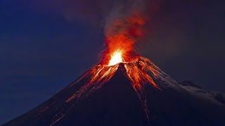 Impresionantes imágenes del volcán Tungurahua en Ecuador [upl. by Theta]