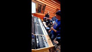 Analog Mixing Parallel Drum Compression [upl. by Iaj381]