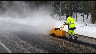 Roaddrying and roadmarking in winter Torgos roaddryer [upl. by Peterson]