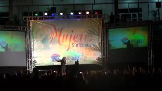 Isabelle Valdez Mientras tengas tus alas en vivo [upl. by Brianne]