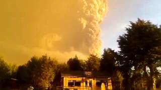 Erupción volcán Calbuco  Ensenada [upl. by Estas]