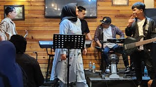 BELANG KUYU  SAKDIAH  livemusic gayo coffeeshop acehtengah gayoviral [upl. by Mulac821]