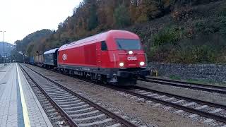 Güterzug nach hohenberg fährt um 650 in traisen ein am 30102024 [upl. by Magnum]