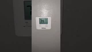 Which Thermostat is better [upl. by Rriocard]