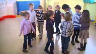 Théâtre en maternelle 4 [upl. by Ahkihs]