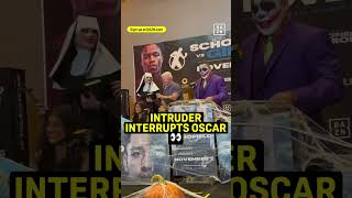 👀 OscarDeLaHoya deals with a heckler‼️ [upl. by Bluefield]