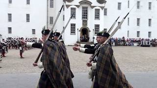 Opening of the Atholl Highlanders Parade outside Blair Castle in Perthshire Scotland 2017 Highlights [upl. by Dazraf]