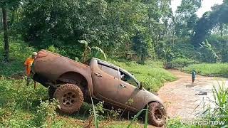 MITSUBISHI TRITON vs JIMNY TANGGUH MANA  offroad Extreme [upl. by Iak927]