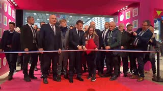 Macron inaugure le Salon de lagriculture sous les sifflets  AFP Images [upl. by Nakah]