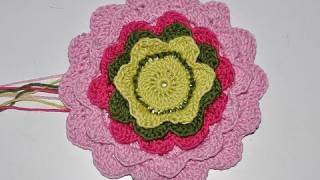 Crochet with eliZZZa  Pretty Petals Potholder [upl. by Nomyt]