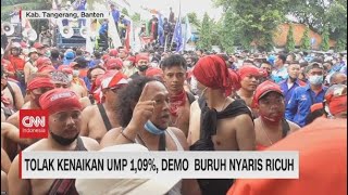 Aksi Unjuk Rasa Buruh Tuntut Kenaikan UMP [upl. by Ennahtur]