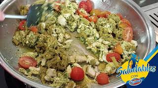 Pasta con Pesto y Pollo [upl. by Winebaum]