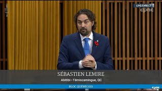 Politique  Incursion sur la Colline parlementaire [upl. by Araeic]