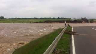 Hochwasser Juni 2013 zwischen Pouch und Löbnitz [upl. by Runkel264]