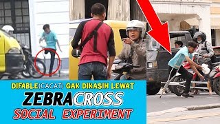 Social Experiment jadi ORANG CACAT DITABRAK SAAT MELINTAS DI ZEBRACROSS  BangZizz PART 12 [upl. by Amelus]