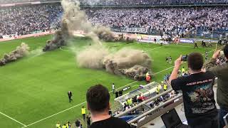 Wściekli kibice Lecha wbiegają na murawę Lech Poznań  Legia Warszawa [upl. by Barbi141]