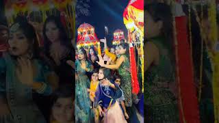 Apne devar ki barat lekar divloveammu dance wedding bollywood song discodancer [upl. by Ytte857]