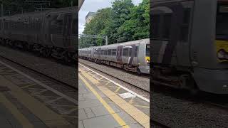 London Ealing Broadway Railway Station Train [upl. by Mcquade]