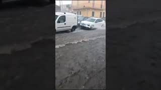 Orages violents et fortes inondations dans le sud de lItalie [upl. by Acira]