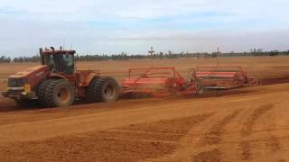 Horwood Bagshaw Grader Scraper in action2 [upl. by Bessy]