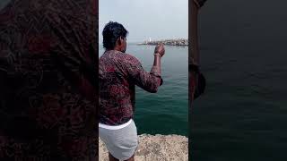 Unique Way of Catching Fishes Instantly fishing fishingvideos thoondilulagam seafishing [upl. by Okoyk]