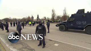 Police crackdown on trucker protest in Windsor Canada [upl. by Bora]