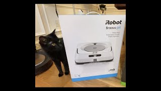 Irobot Braava Jet M6 mopping robot how to place the dry and wet mopping pads fill cleaner app [upl. by Arianna]