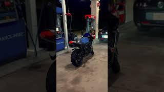 Gsxr 750 wheelie wheelie motorcycle motorbike [upl. by Tihom]