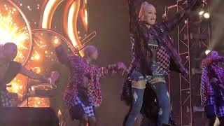 Gwen Stefani Hollaback Girl LIVE at Redondo Beach May 6 2023 [upl. by Namien]