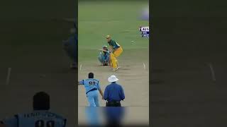 Sachin Tendulkar BRILLIANT TIGHT Bowling vs Australia [upl. by Dyke61]