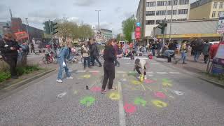 Letzte Generation blockiert MaxBrauerAllee in Hamburg [upl. by Maiocco958]