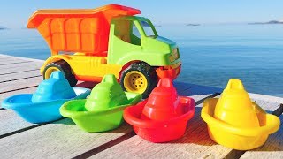 Giochi sulla spiaggia Le macchine per bambini Impariamo i colori [upl. by Shannan]