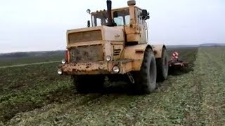 Powerful tractor Kirovec K701  Horsch Terrano cultivating wet soil [upl. by Dadelos]