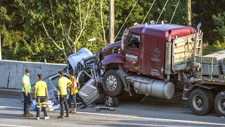 Bad Day  15 Extreme Dangerous Idiots Truck Fails Compilation  Car Skill At Work P32 [upl. by Enrobso]