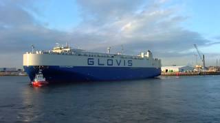 Glovis Challenge tacking at Hamburg Harbour [upl. by Schoening]