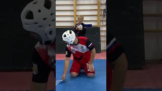 Я доверяю своему ученику 🤣🤣🤣 бои karate бег каратэ спорт sports mma киокушинкайкаратэ [upl. by Gwynne]