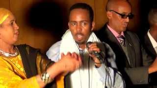 Cali Dhaanto hees dhaanto ah LIVE Gobalada 2014 [upl. by Meletius]