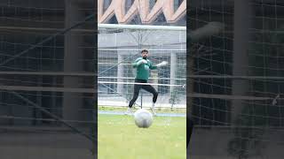 GK TRAİNİNG VİDEOS 🧤⚽🧤 goalkeepertraining goalkeeper goalkeepersaves asmr asmrsounds asmrvideo [upl. by Edwine]