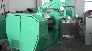 Three roller mill automatic feeding device [upl. by Oinota200]