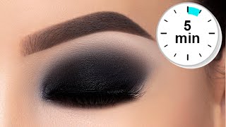 5 MINUTE Classic Black Smokey Eyes Tutorial [upl. by Kimberli84]