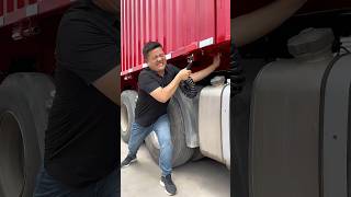 Automatic opening device for truck cargo door [upl. by Yarrum]