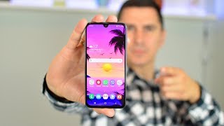 Samsung Galaxy A40 Recenzija  KOMPAKTNI LJEPOTAN [upl. by Stilwell585]