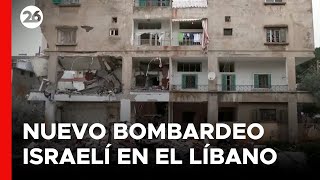 MEDIO ORIENTE  La gente busca sus pertenencias tras el bombardeo en el Líbano [upl. by Seroka553]