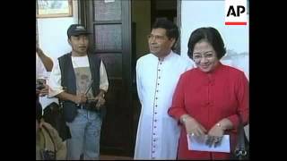 EAST TIMOR MEGAWATI  BISHOP BELO MEETING [upl. by Macintyre402]