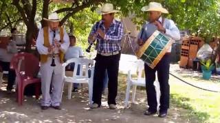 Un cumpleaños de tambora y clarinete [upl. by Namrac]