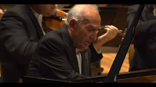 Pollini plays Mozart Piano Concerto No 21 2nd mov  Thielemann conducts Berliner Philharmoniker [upl. by Bebe]