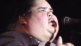 Israel quotIZquot Kamakawiwoʻole  Maui Hawaiian Suppa Man Live at the Waikiki Shell 1997 [upl. by Aicatsan673]