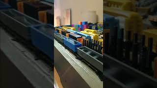 Shorty Beercan tank cars ending a long ore train modeltrains 3dprinter nscale freighttrain [upl. by Nerb546]